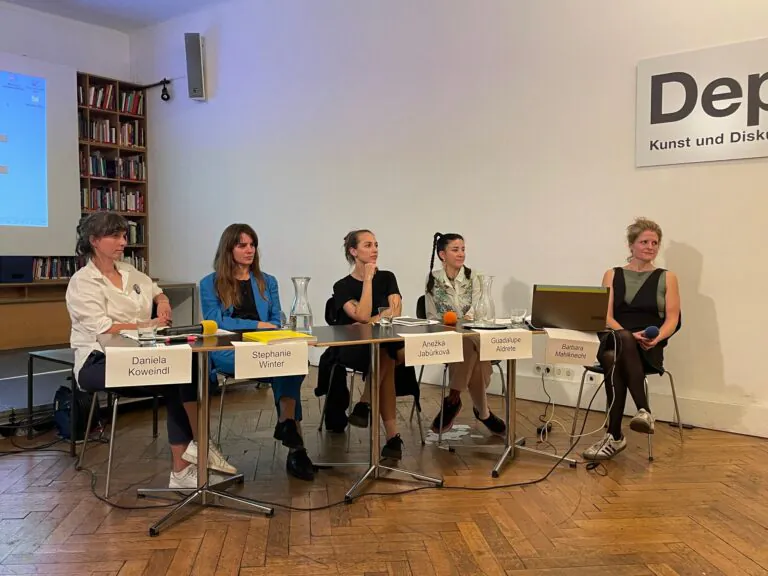 Mothering Art Communities. Panel Discussion. Depot - Kunst und Diskussion, Wien, 26.9.2023 (Foto: Sara van Dordrecht)